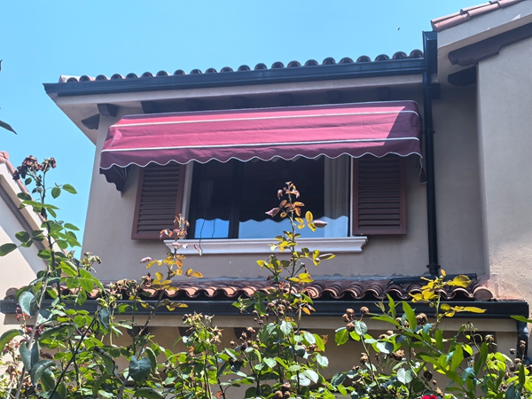 外窗折叠遮阳棚